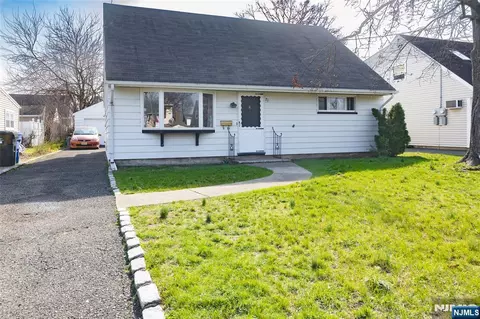 71 Hobart Ave, Rutherford, NJ 07070