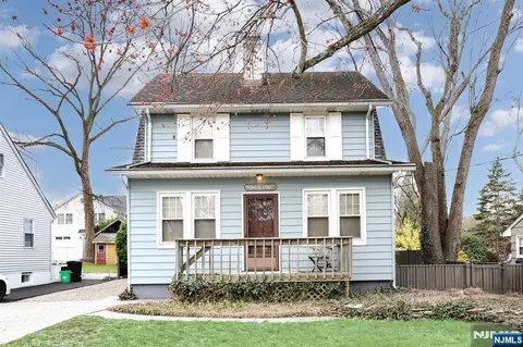 99 Beech St, Westwood, NJ 07675