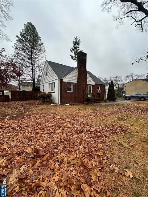 1529 7th St, Piscataway, NJ 08854