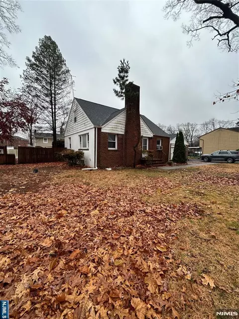 1529 7th St, Piscataway, NJ 08854
