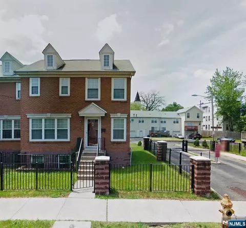 25 Holland St, Newark, NJ 07103