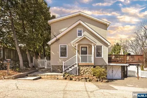 29 Sunset Ave, Butler, NJ 07405