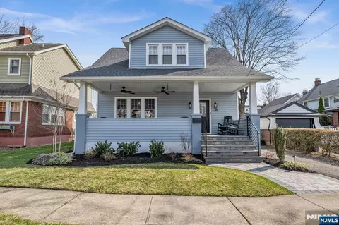 95 Mckinley Ave, Hawthorne, NJ 07506