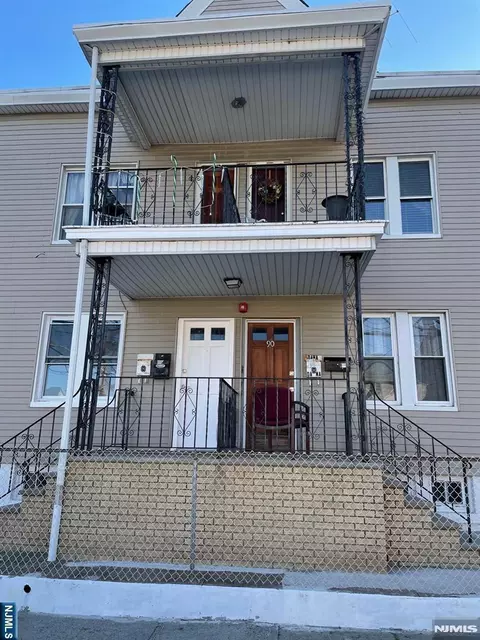 90-92 3rd Ave, Paterson, NJ 07514