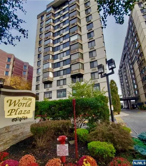 316 Prospect #11J, Hackensack, NJ 07601