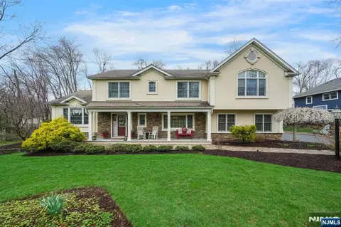 4 Salter Dr, Montville, NJ 07045