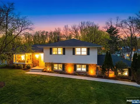 1011 Washington Ave, Old Tappan, NJ 07675