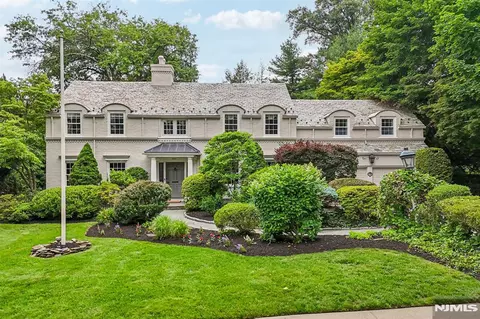 256 Lotte Rd, Ridgewood, NJ 07450