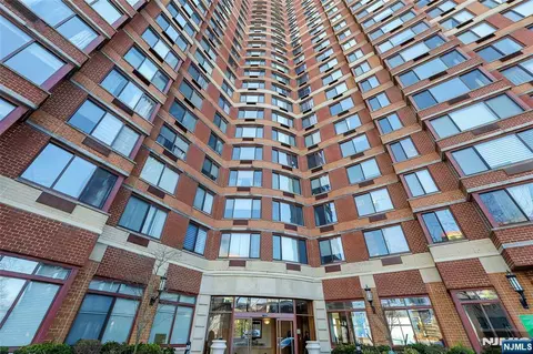100 Old Palisade Rd #3414, Fort Lee, NJ 07024