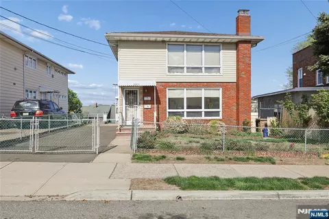 265 Lincoln Pl, Garfield, NJ 07026