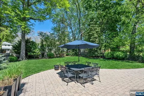 Exterior - 309 South Dr, Paramus, NJ 07652 photo 5 of 9