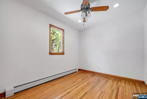 Bedroom - 309 South Dr, Paramus, NJ 07652 photo 5 of 5