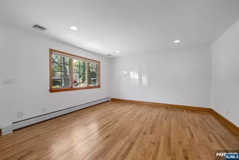 Living - 309 South Dr, Paramus, NJ 07652 photo 4 of 9