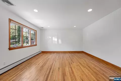 Living - 309 South Dr, Paramus, NJ 07652 photo 3 of 9