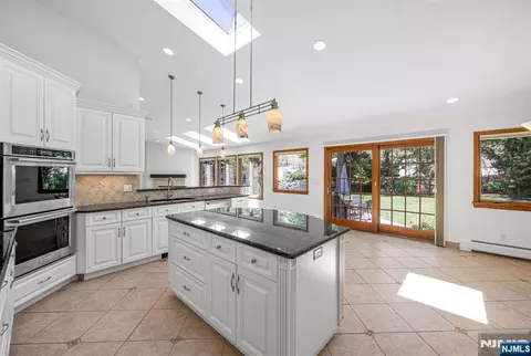 Kitchen - 309 South Dr, Paramus, NJ 07652 photo 1 of 6