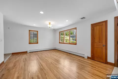Living - 309 South Dr, Paramus, NJ 07652 photo 1 of 9