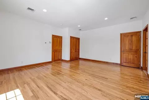 Bedroom - 309 South Dr, Paramus, NJ 07652 photo 2 of 5