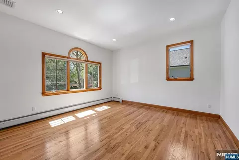Living - 309 South Dr, Paramus, NJ 07652 photo 9 of 9