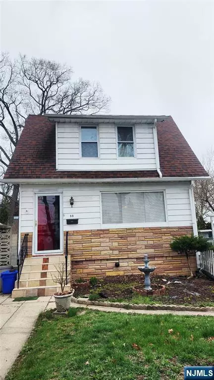 55 Circle Dr, Teaneck, NJ 07666
