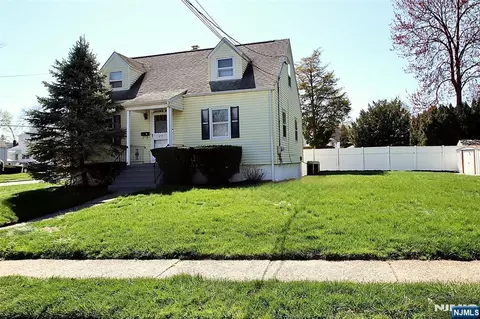 37-17 Jasper Rd, Fair Lawn, NJ 07410