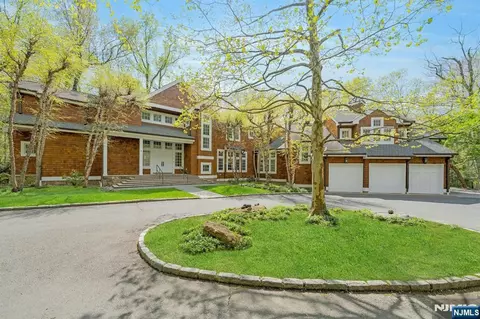 7 Charney Pl, Alpine, NJ 07620