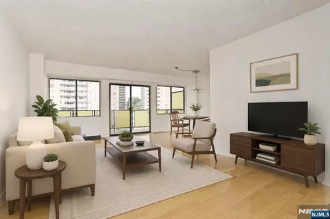 150 Overlook Ave #7A, Hackensack, NJ 07601 photo 1
