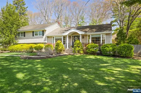 548 Rivervale Rd, River Vale, NJ 07675
