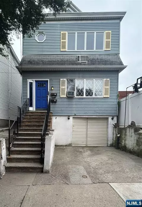 25 Caroline Ave, Clifton, NJ 07011
