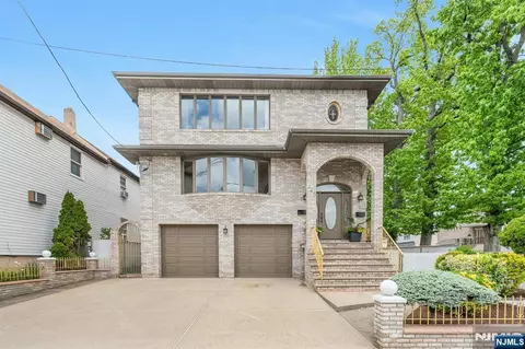 245 Wilson Ave, Lyndhurst, NJ 07071