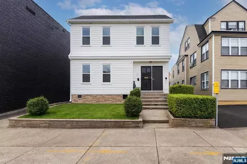 135 Tremont Ave, East Orange, NJ 07018