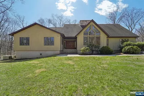 30 Ironia Mendham Rd, Chester Township, NJ 07930