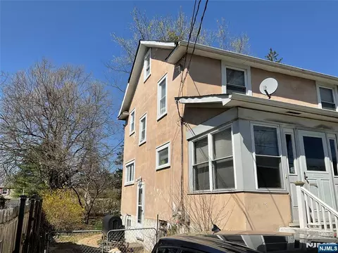 39 Alps Rd, Wayne, NJ 07470 photo 2