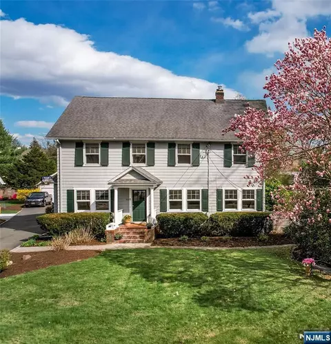 83 Essex Ave, Montclair, NJ 07042
