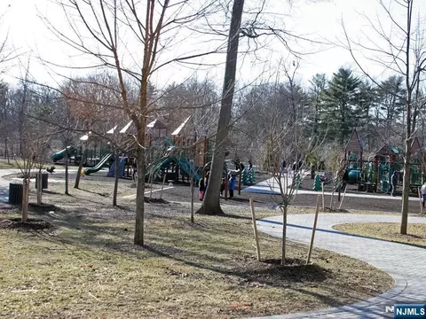 Other - 90 Arnot Pl, Paramus, NJ 07652 photo 10 of 11