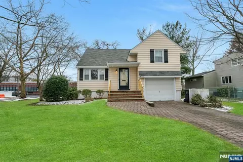 Exterior - 90 Arnot Pl, Paramus, NJ 07652 photo 2 of 6