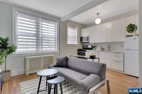 755 Anderson Ave #4J, Cliffside Park, NJ 07010