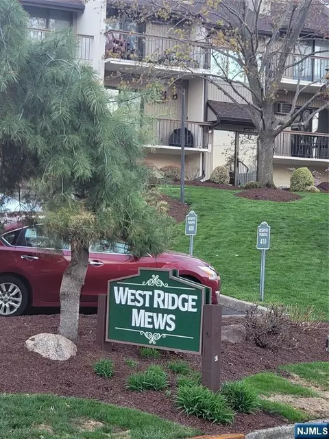 404 W Ridge Mews #4D, Wood Ridge, NJ 07075