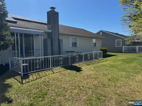 Exterior - 1 Ashcroft Ln, Berkeley, NJ 08757 photo 2 of 2