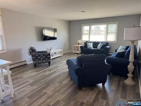 Living - 1 Ashcroft Ln, Berkeley, NJ 08757 photo 1 of 1