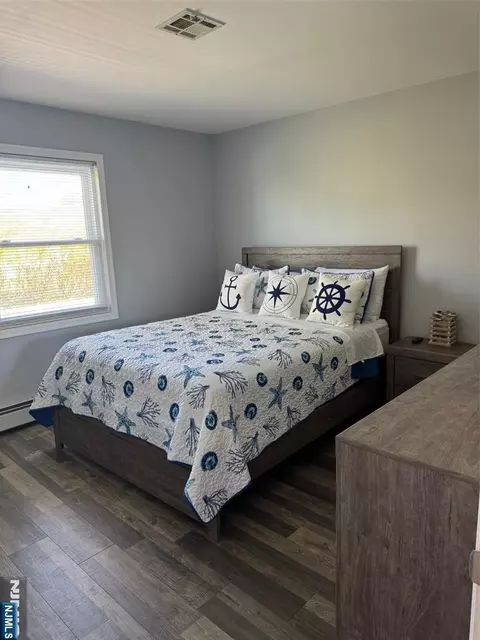 Bedroom - 1 Ashcroft Ln, Berkeley, NJ 08757 photo 3 of 3