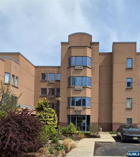 603 Ellery Ct #603, Edgewater, NJ 07020