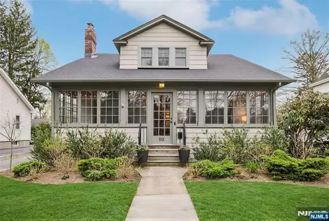 512 Ackerman Ave, Glen Rock, NJ 07452