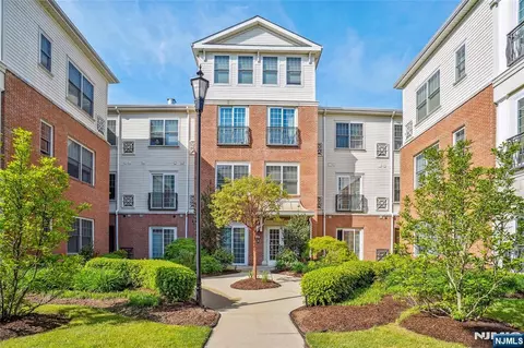 1112 The Plz #1112, Tenafly, NJ 07670