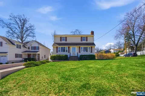 25 S Belair Ave, Cedar Knolls, NJ 07927