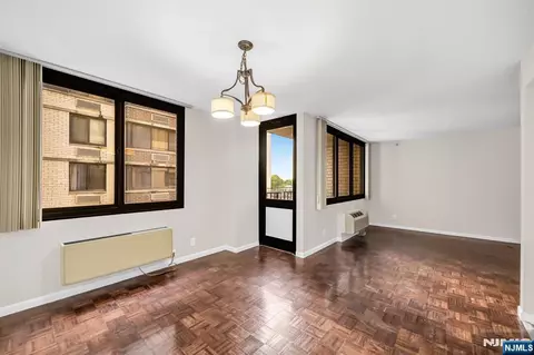 Living - 326 Prospect Ave #6J, Hackensack, NJ 07601 photo 1 of 7