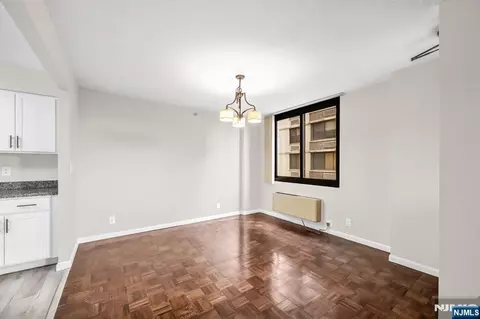 Dining - 326 Prospect Ave #6J, Hackensack, NJ 07601 photo 2 of 2