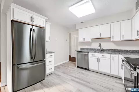 Kitchen - 326 Prospect Ave #6J, Hackensack, NJ 07601 photo 2 of 4