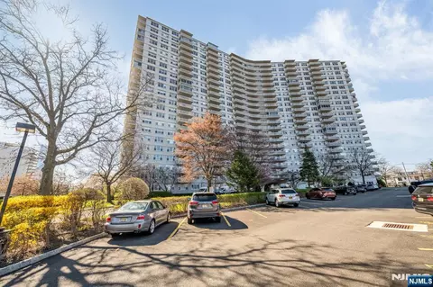 2000 Linwood Ave #5B, Fort Lee, NJ 07024