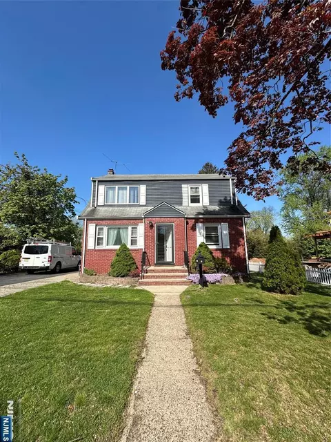 104 John Pl, Bergenfield, NJ 07621