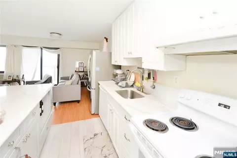 Kitchen - 125 Prospect Ave #10C, Hackensack, NJ 07601 photo 1 of 1